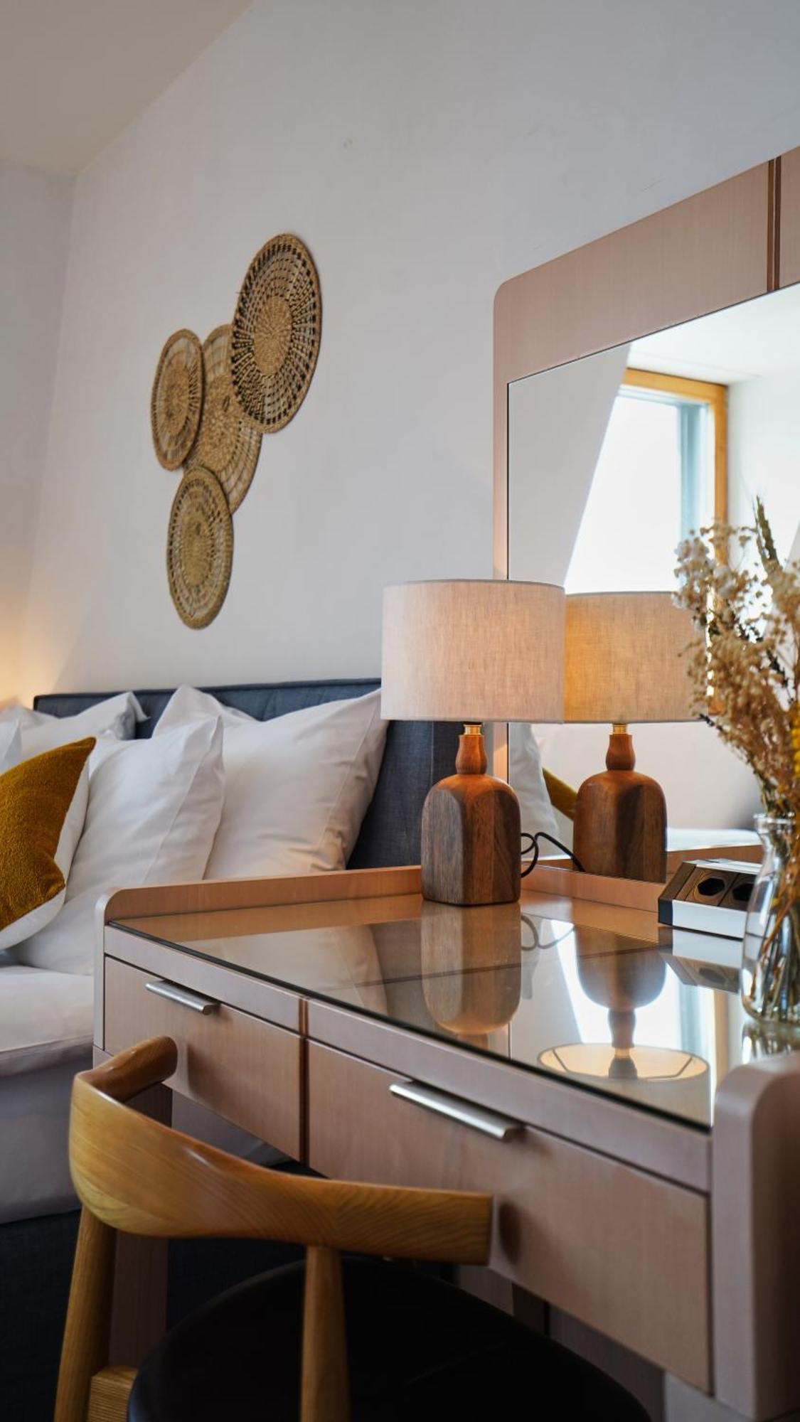 Hotel Real Nyon By Happyculture ภายนอก รูปภาพ