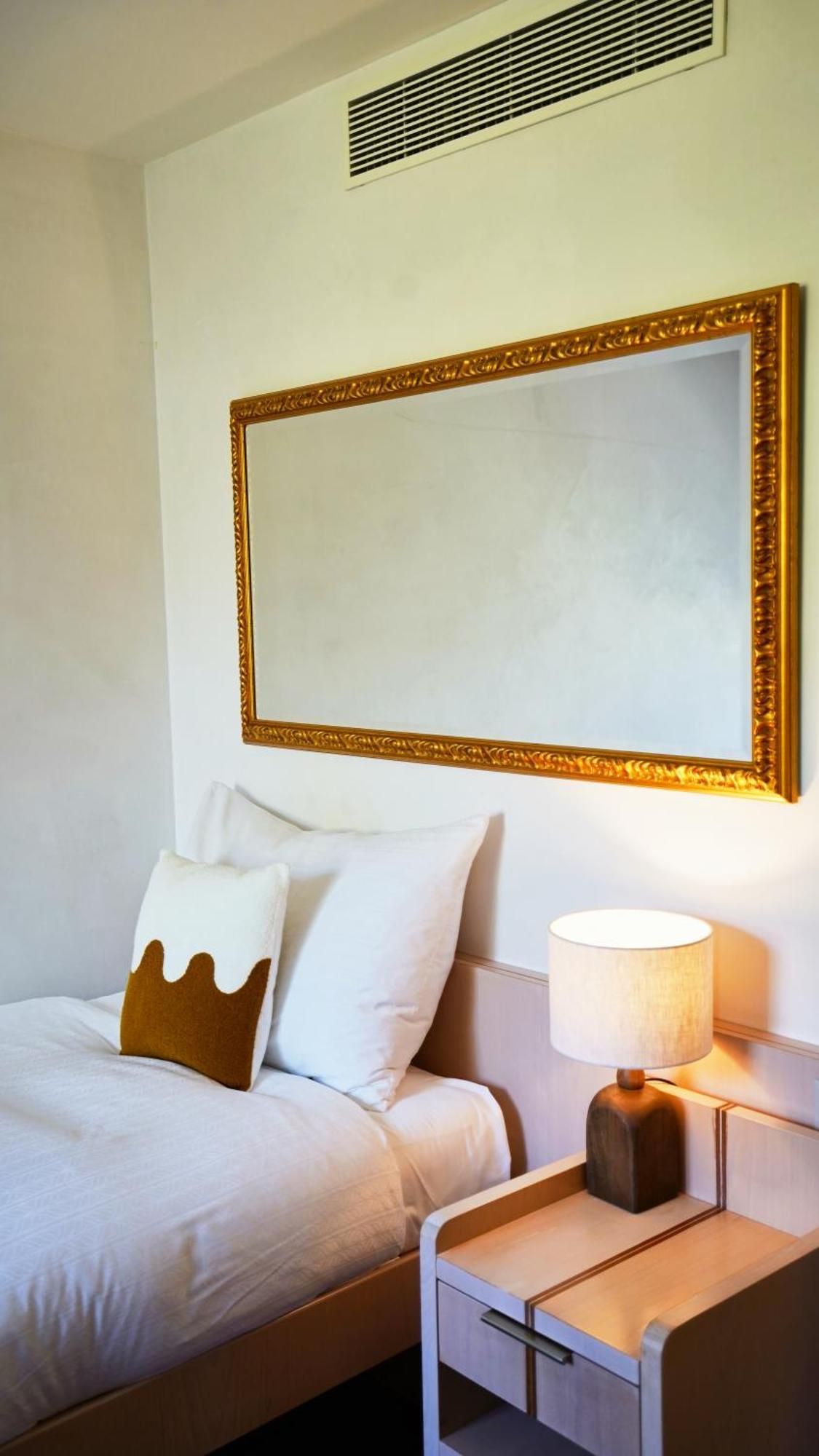 Hotel Real Nyon By Happyculture ภายนอก รูปภาพ